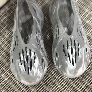 Yeezy foam runners - graphite grey